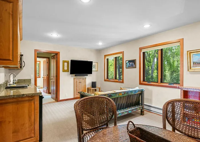 Ferienhaus Rmr: Mallory House In The Aspenswilsonwy